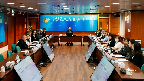選管會籲組織提名委員會人士取得足夠選民支持後應及早提出確認申請- gcs.gov.mo