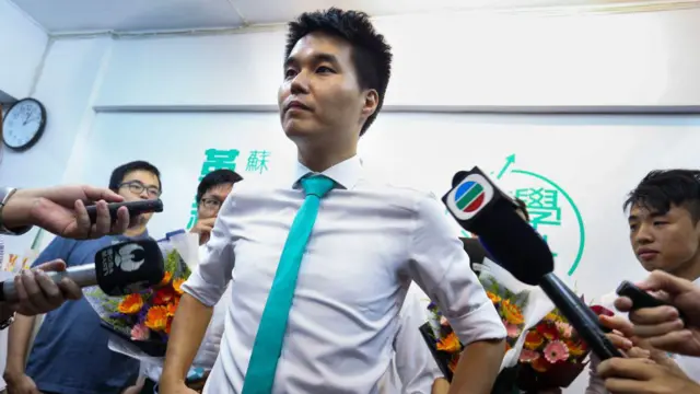 2017年9月18日,蘇嘉豪在澳門贏得立法會選舉後慶祝。